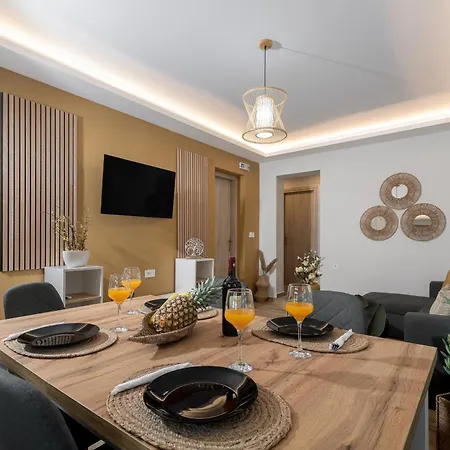 Destiny Casa vacanze Lagopodhon